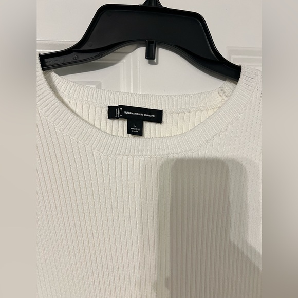 Women’s medium INC by macys thick material puffy sleeves white - Picture 3 of 4